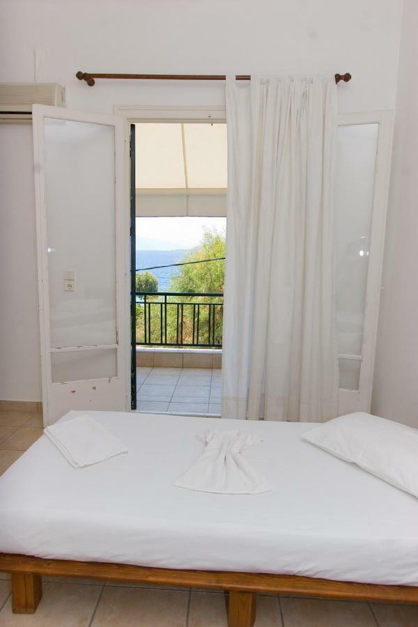 Soile Georgia Apartment Loutra Edipsou  Exterior foto